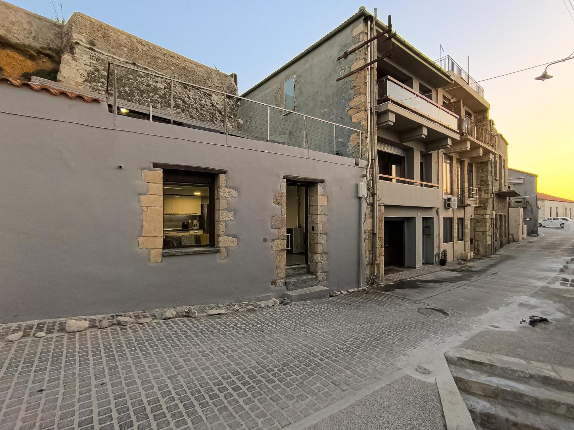 Charming Old Tannery House With Spacious Veranda And Stunning Sea View! Ханья Экстерьер фото